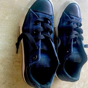 Boys Converse All Star Slip Ons Sneakers - worn 1x-Look New Size 2